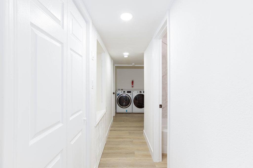 8 BR in Las Vegas