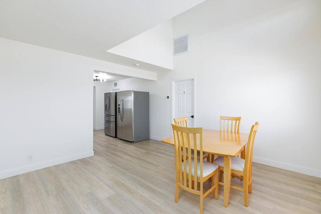 8 BR in Las Vegas