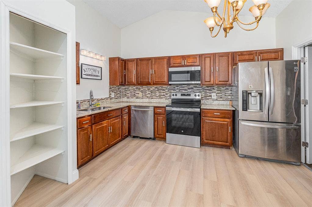 8 BR in Orlando