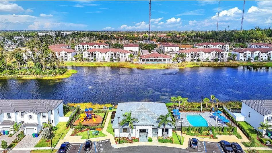 3 BR in Miami