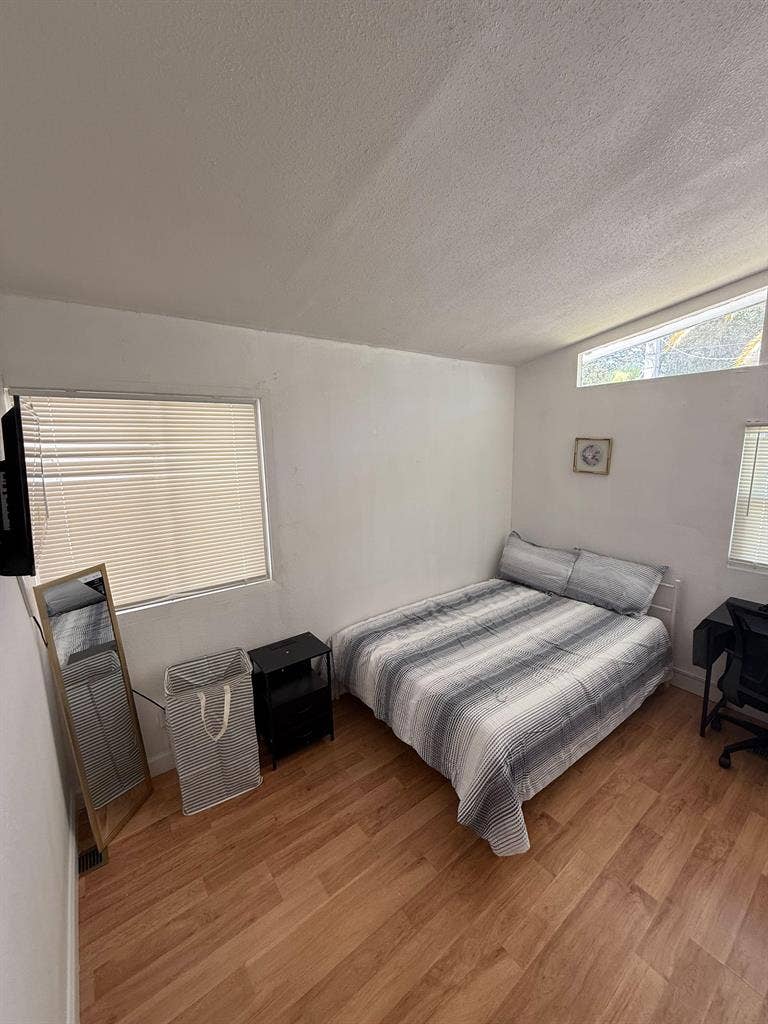 8 BR in Jacksonville