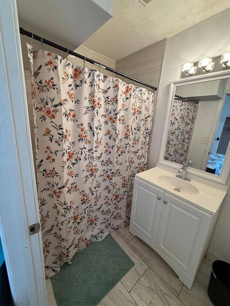 8 BR in Jacksonville