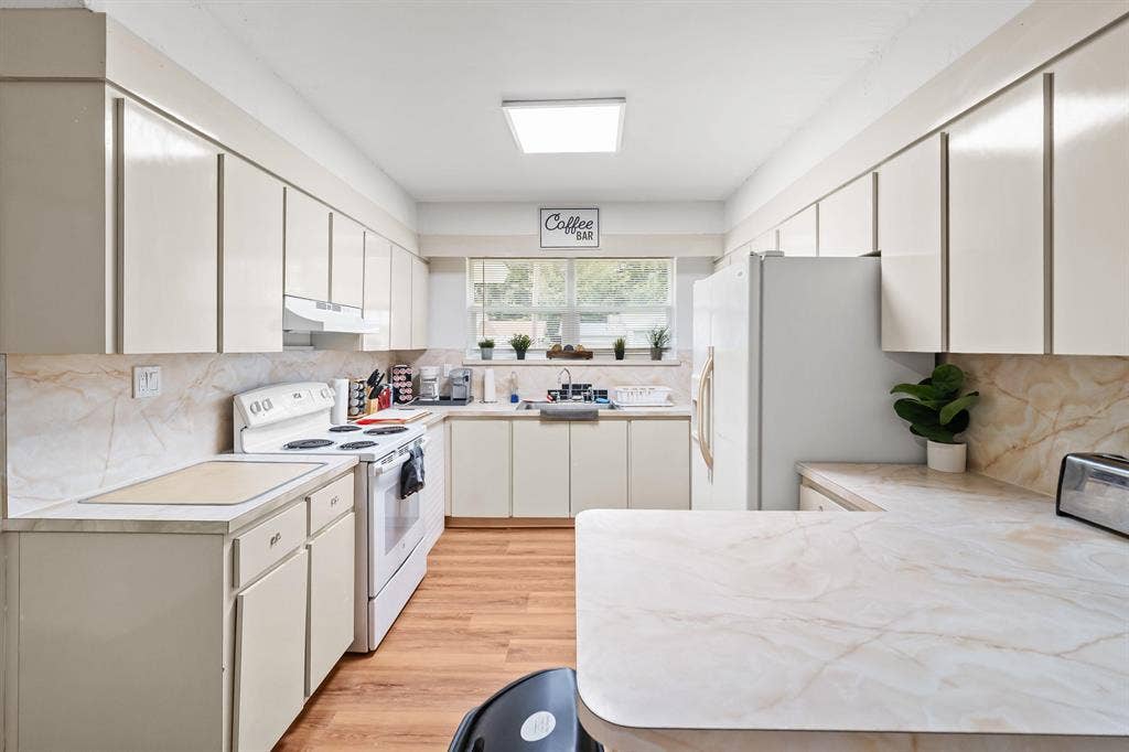9 BR in Palatka