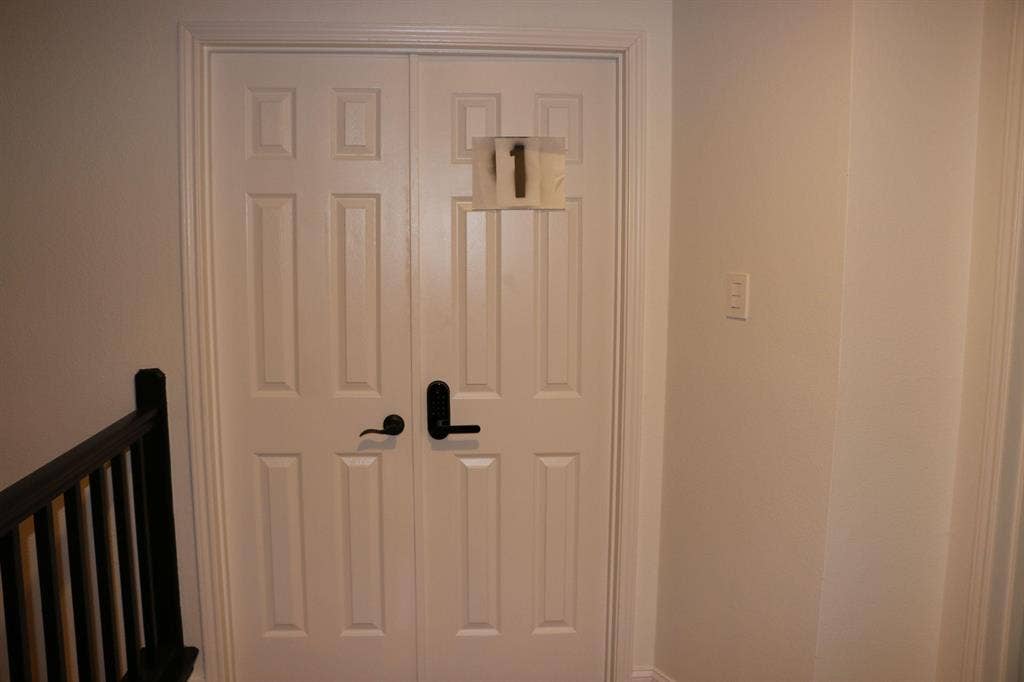 5 BR in Arlington