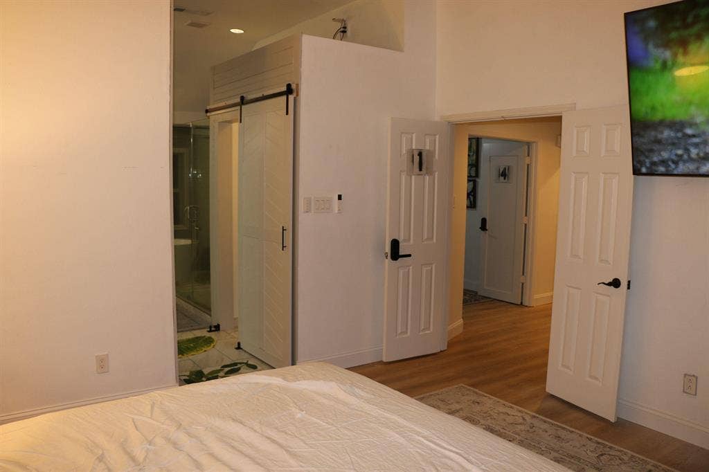 5 BR in Arlington