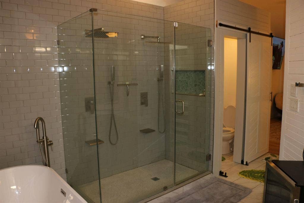 5 BR in Arlington