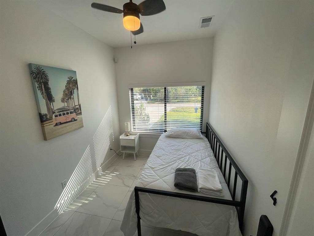 4 BR in Houston