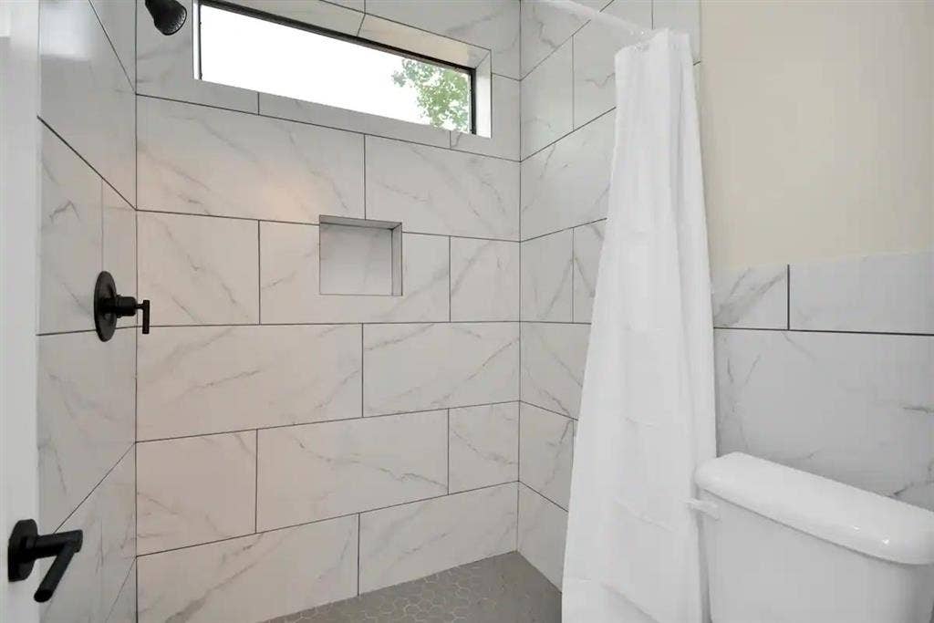 4 BR in Houston