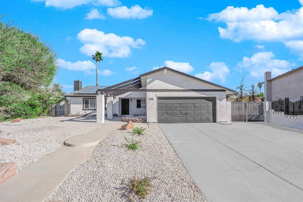 5 BR in Las Vegas