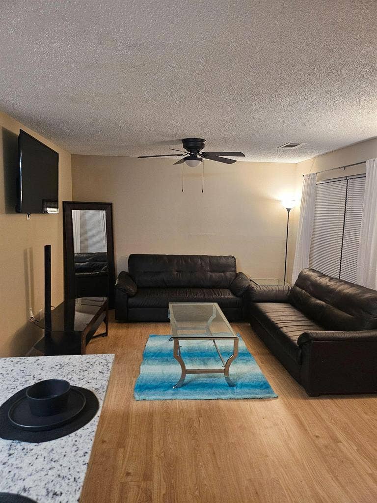 2 BR in McDonough