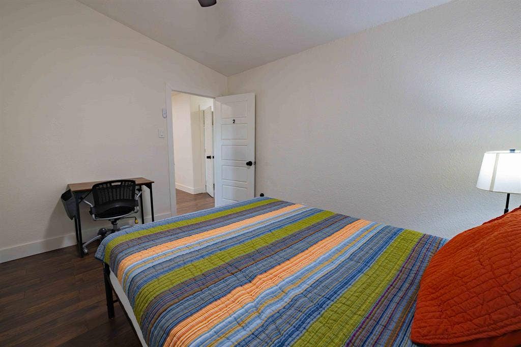 5 BR in Dallas