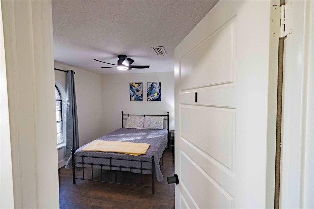 5 BR in Dallas
