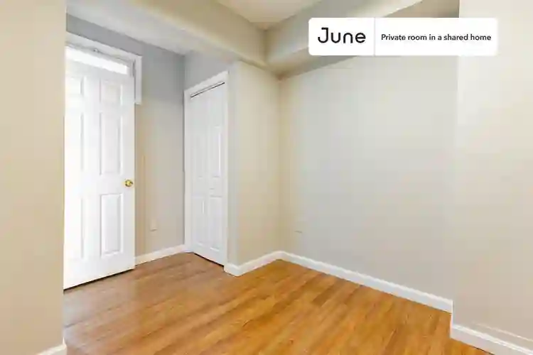 2 BR in Boston