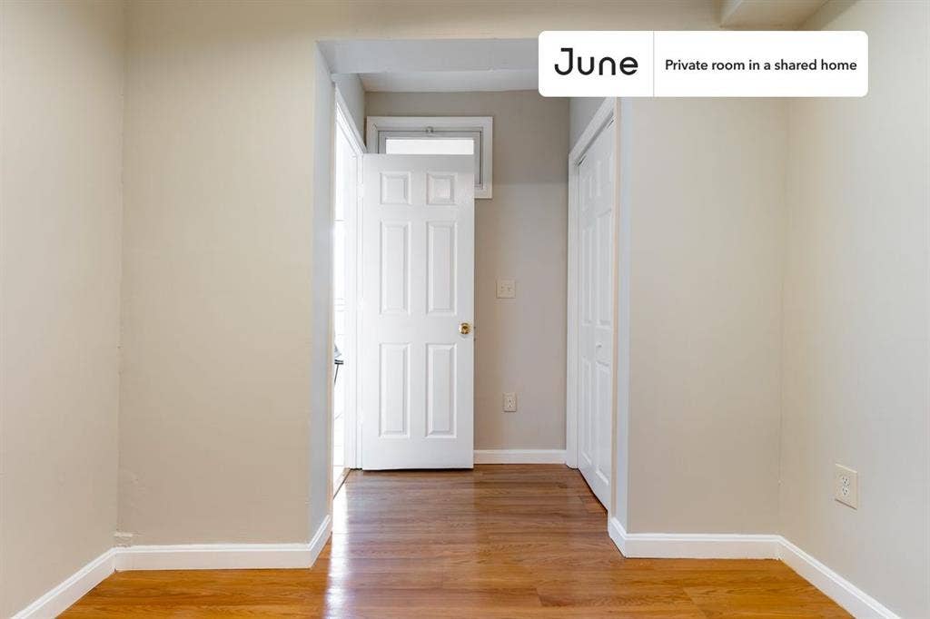 2 BR in Boston