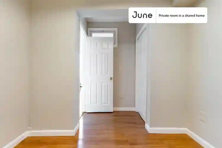 2 BR in Boston