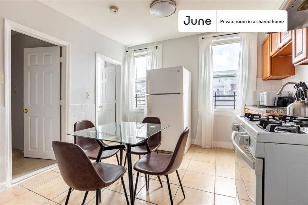 2 BR in Boston