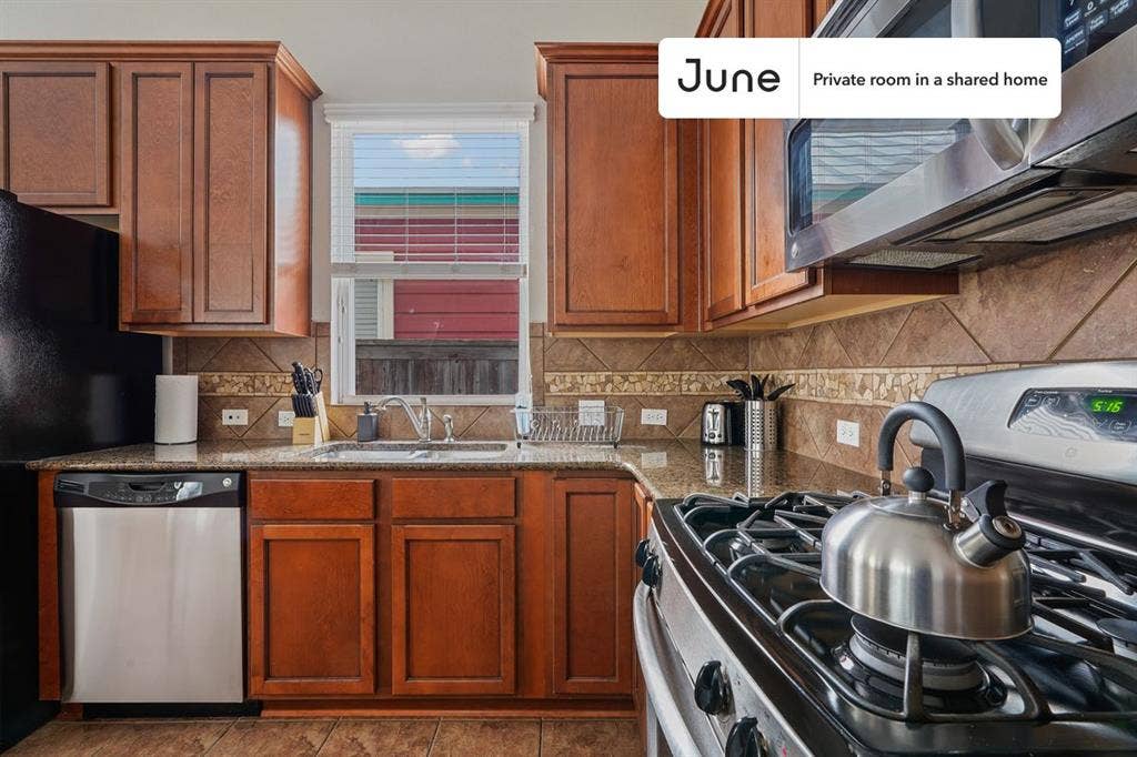 5 BR in Austin