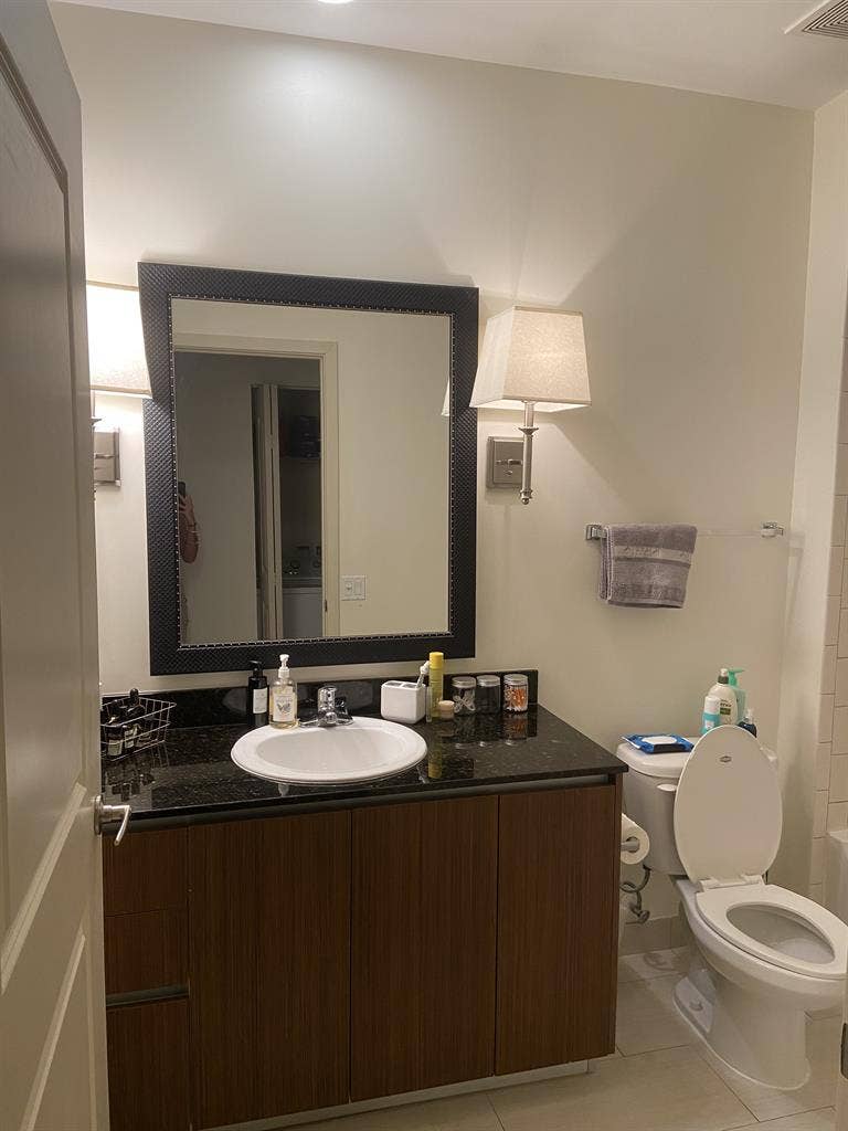 Cozy room in Flagler Village