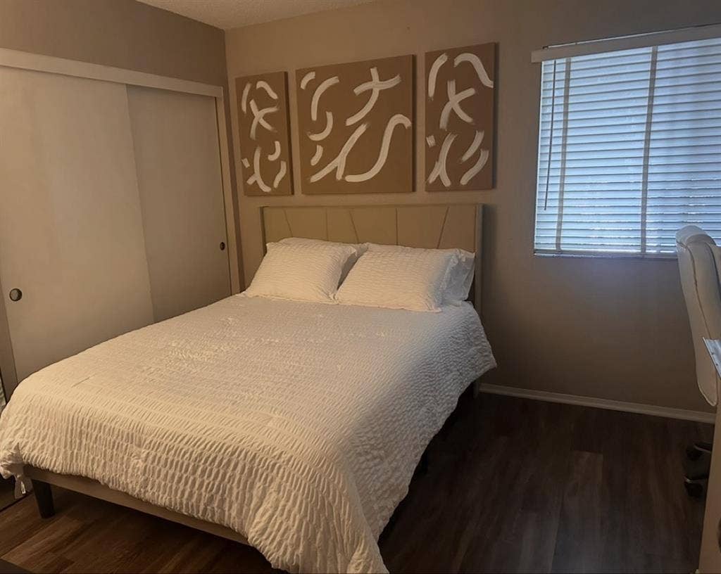 FURNISHED ROOM FOR RENT IB