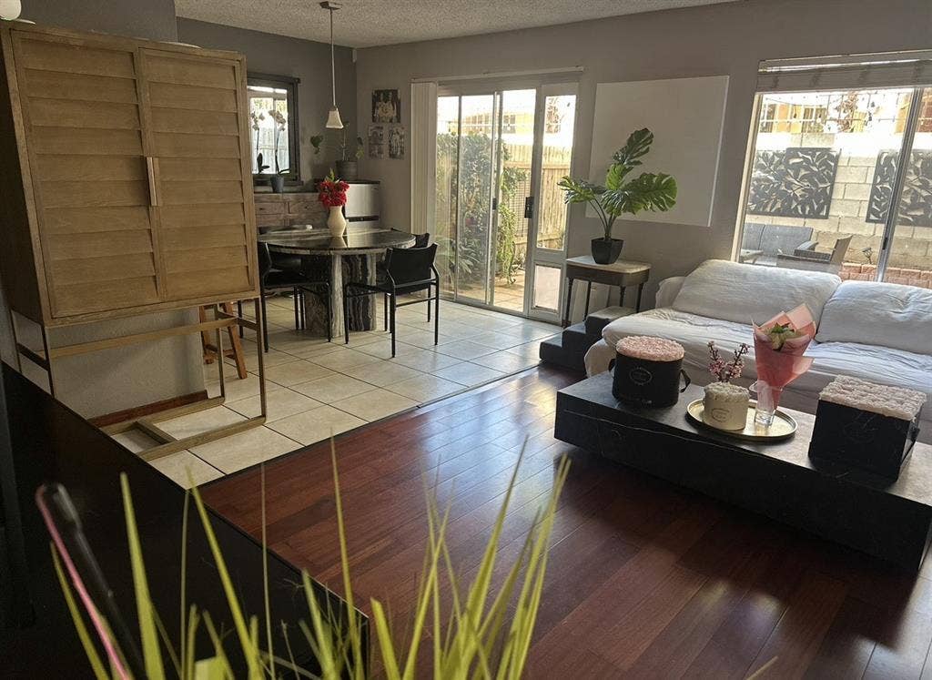 FURNISHED ROOM FOR RENT IB