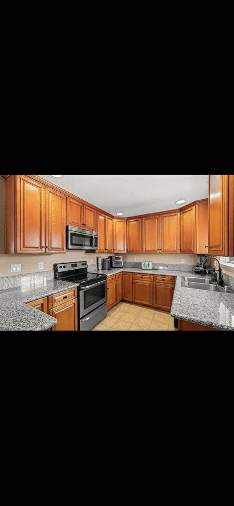Peaceful Home: 2 Bedrooms Available