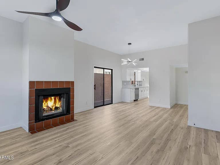 Room for rent in North Phoenix!