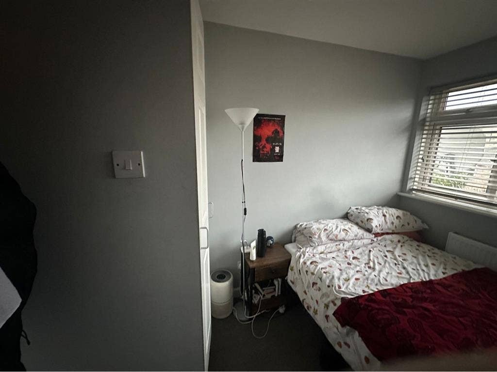 Room to sublet in Turnpike Lane