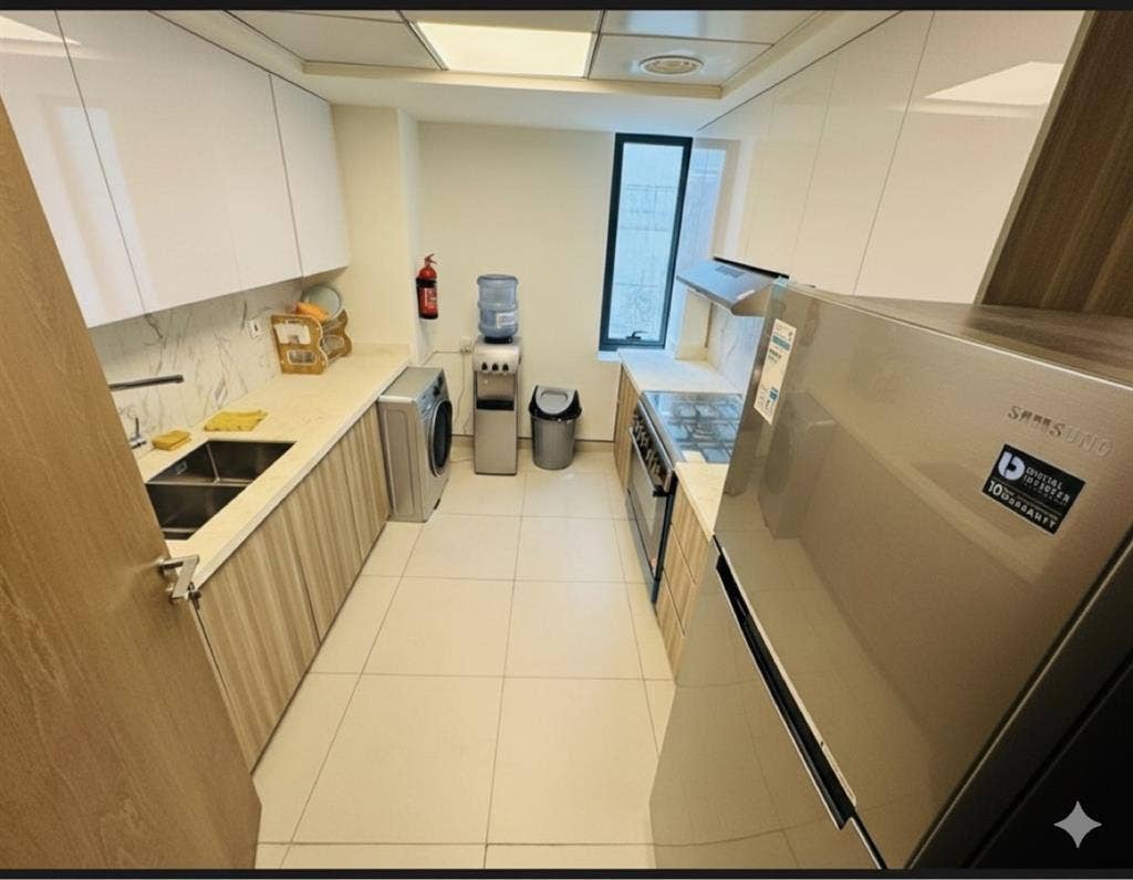 bed space in deira near metro for