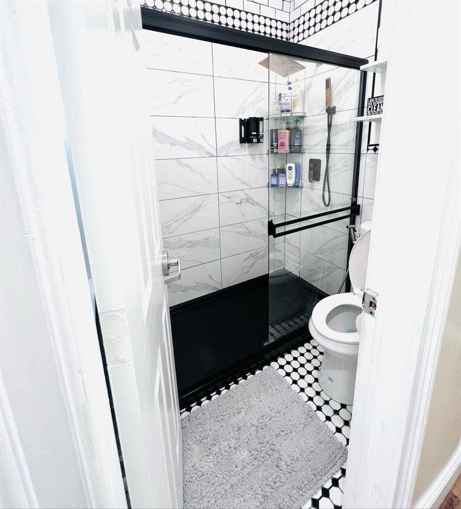 HELLO PARIS- Fully Furnished Room