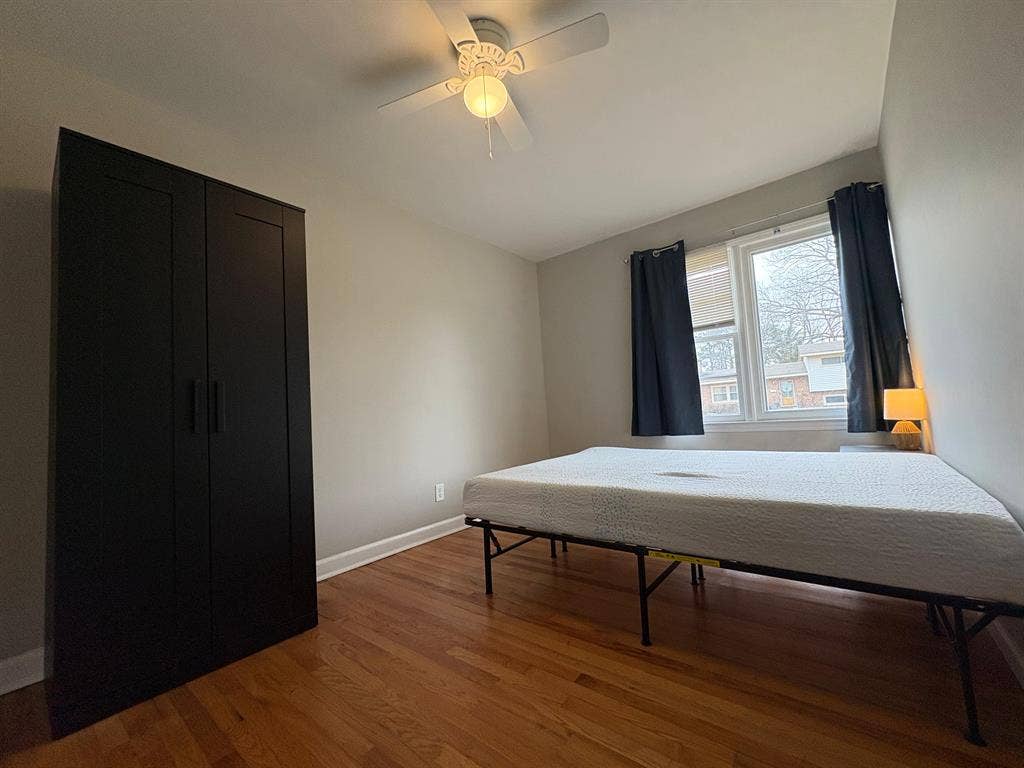 Coliving Room w/ Shared Areas CLT