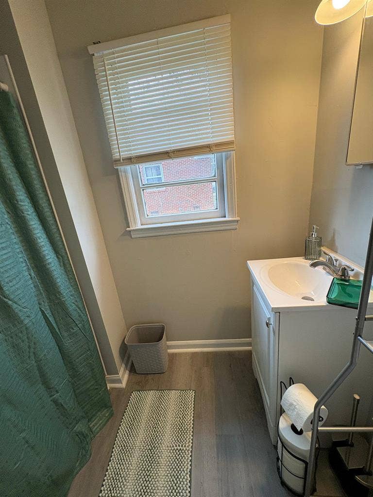 Coliving Room w/ Shared Areas CLT