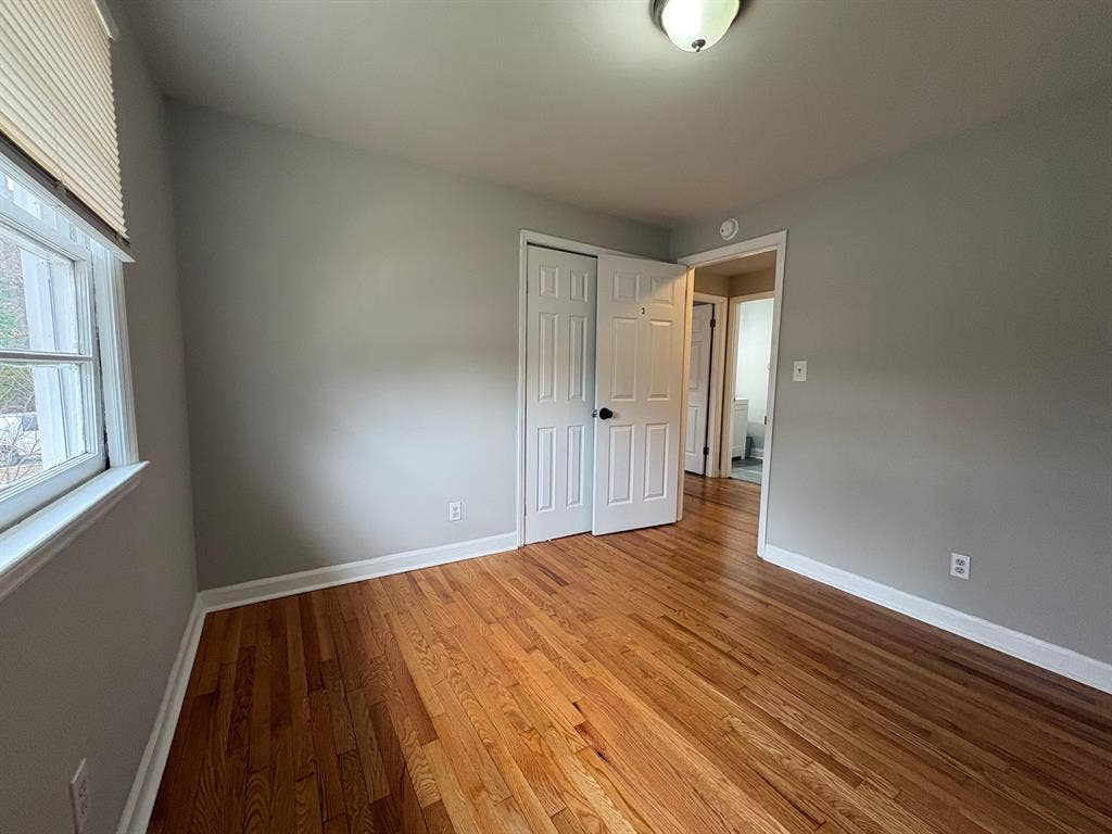 Coliving Room w/ Shared Areas CLT