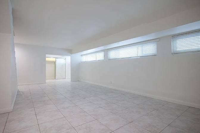 Private room and bathroom for rent