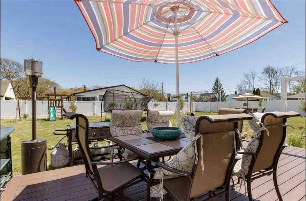 Small room fully furnished