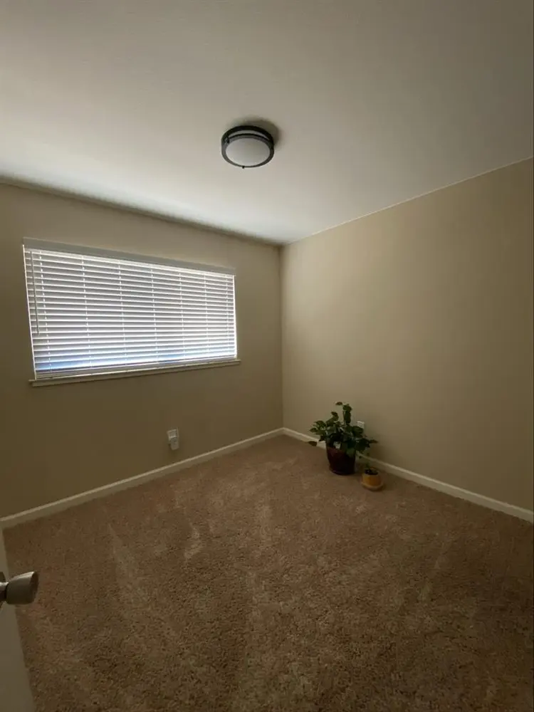 Private room and bathroom