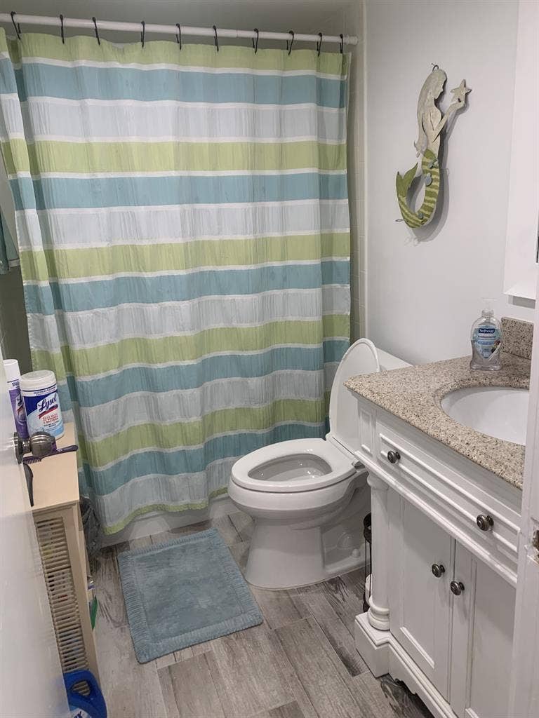 Room 4 Rent/female/Starting April 1
