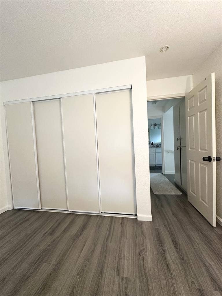 Private bedroom close to Travis Afb
