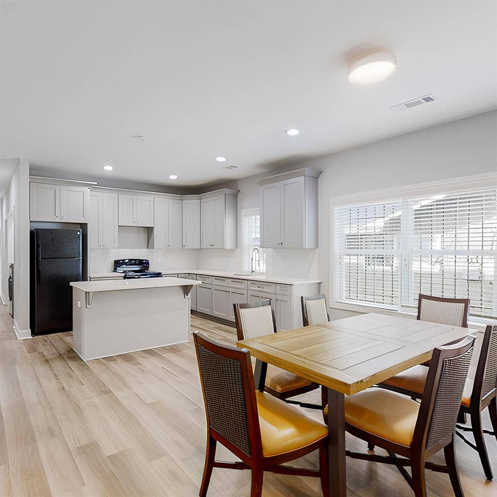 7 BR in Atlanta