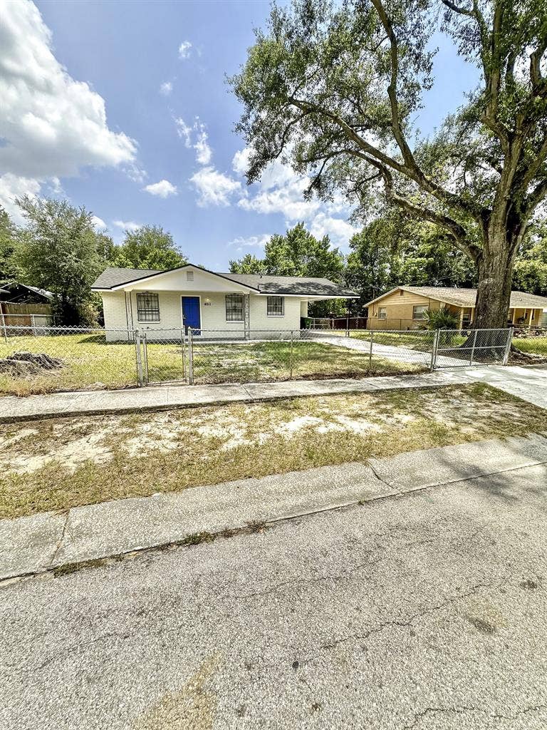 4 BR in Tampa