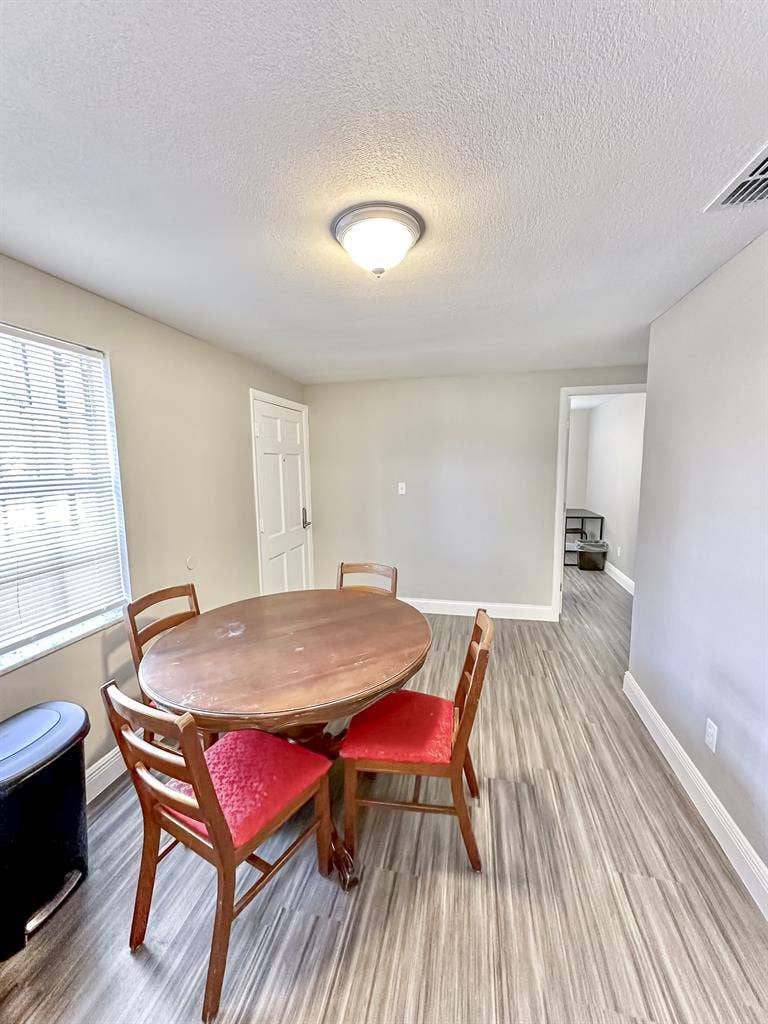 4 BR in Tampa