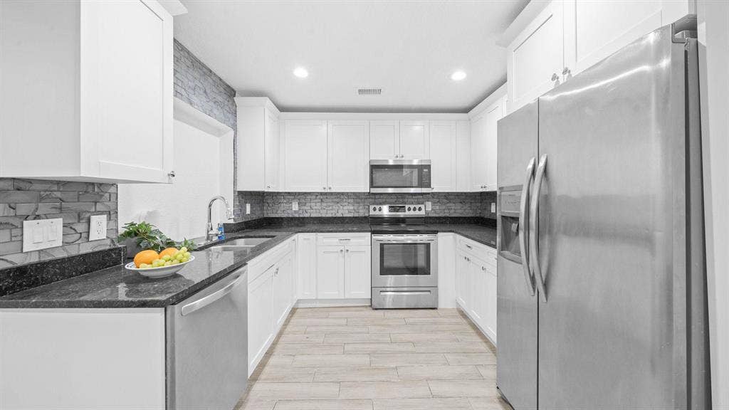 9 BR in Tampa