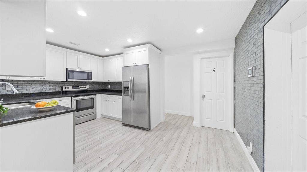 9 BR in Tampa