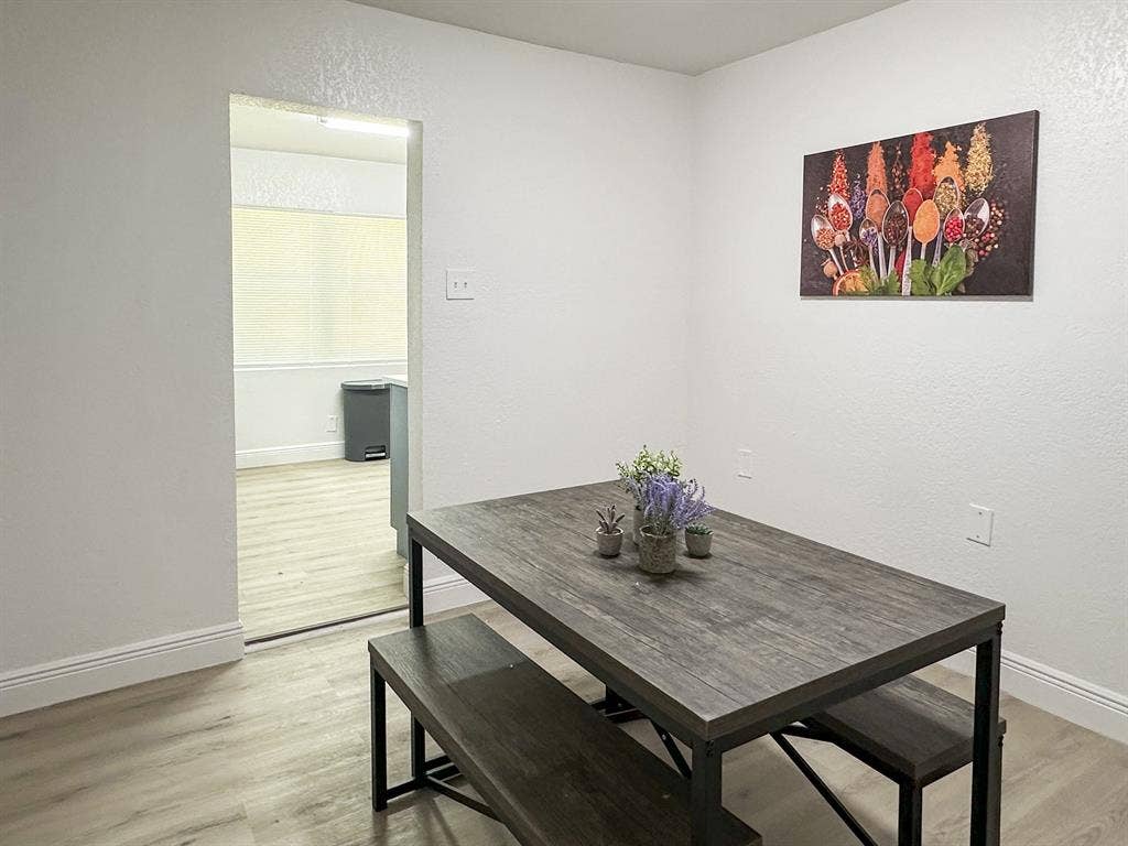 8 BR in Tampa