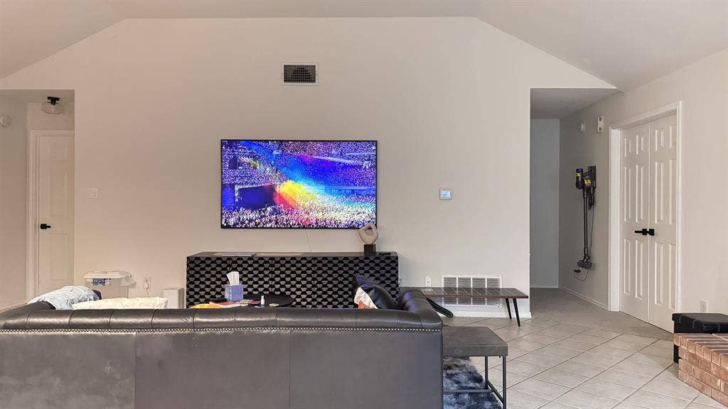 3 BR in Austin