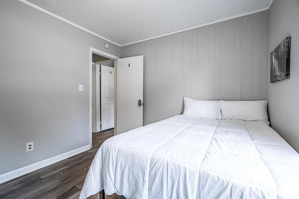 8 BR in Jonesboro