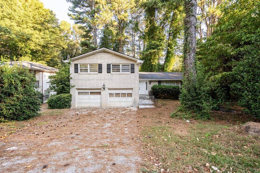 9 BR in Atlanta
