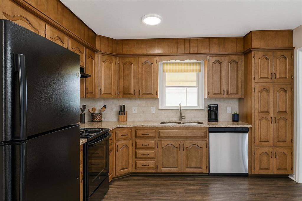 7 BR in Blue Springs