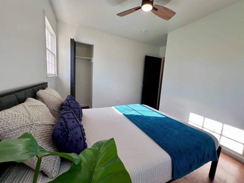 6 BR in Jonesboro