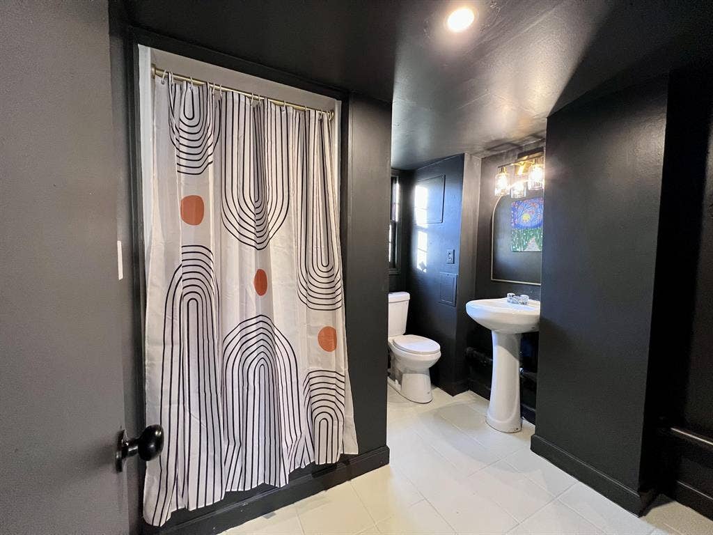 6 BR in Jonesboro