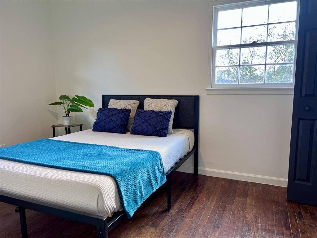 6 BR in Jonesboro